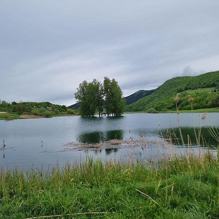 Vila Holiday House Marija Otočac Exteriér fotografie