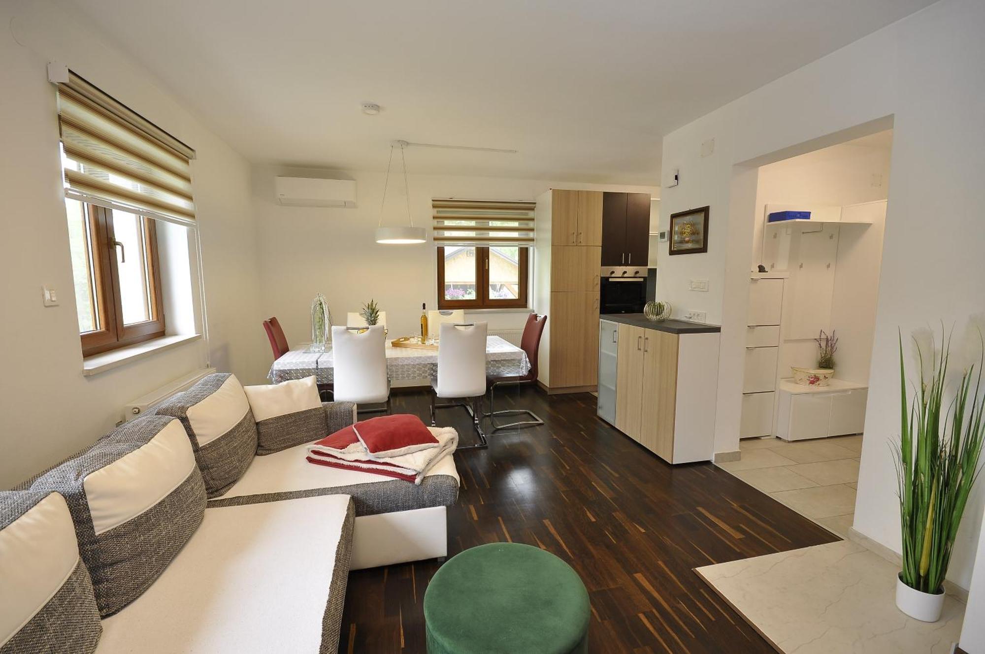Vila Holiday House Marija Otočac Exteriér fotografie