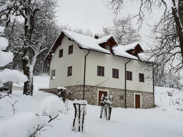Vila Holiday House Marija Otočac Exteriér fotografie